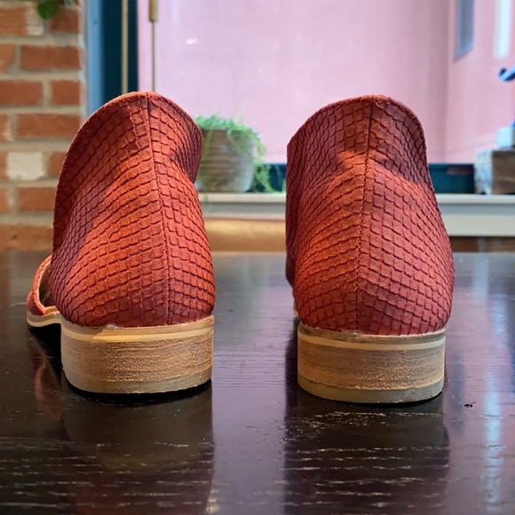 Red sandal - 9 - Picture 4 of 4